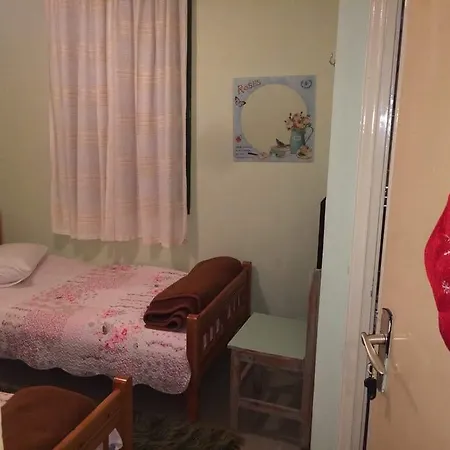 Areti Inn *